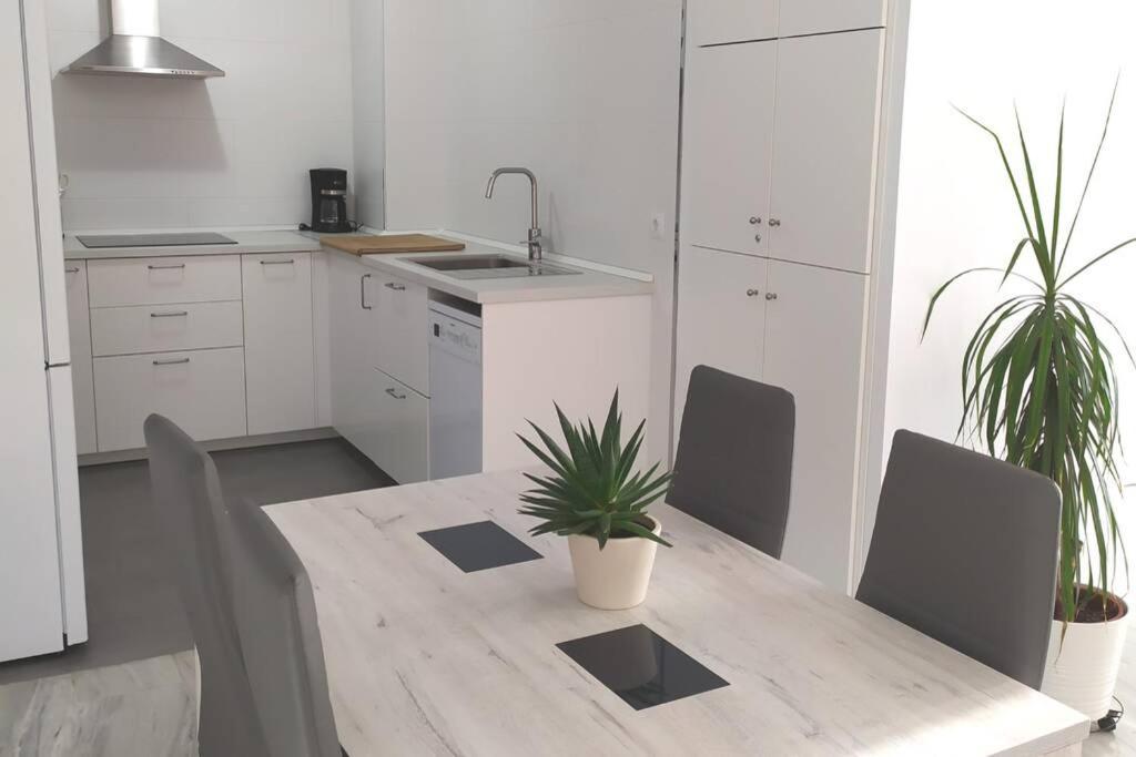 Appartamento Playa Escollera Estepona Esterno foto